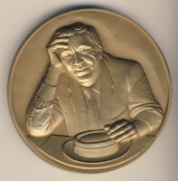 Изображение награды : настольная медаль "Московский цирк Никулина на Цветном бульваре"